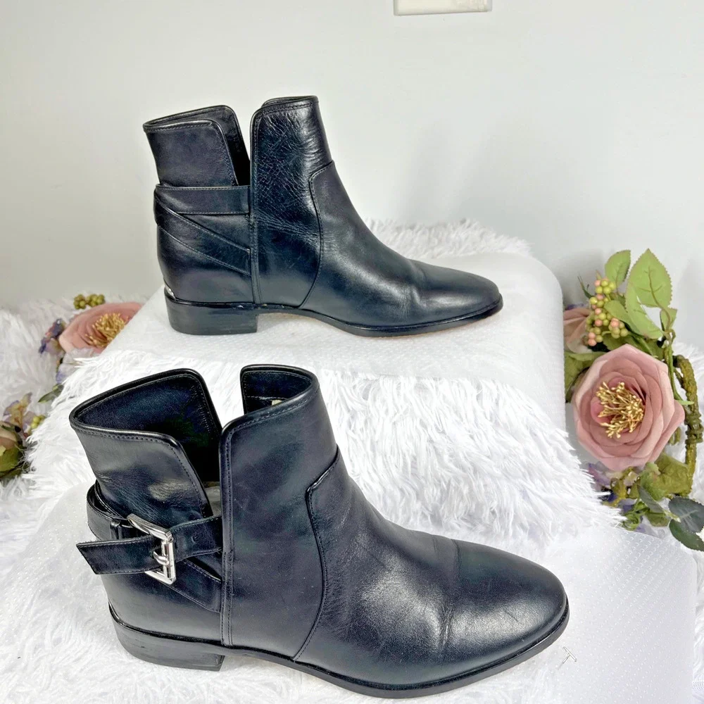 Michael Kors Womens 7M Black Leather Ankle Boots Buckle Strap Moto Biker